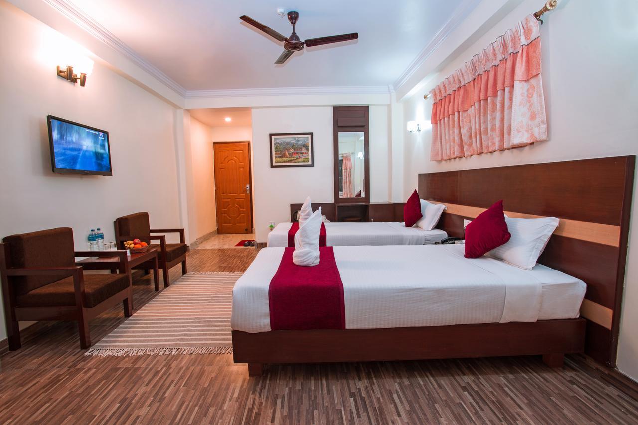 Hotel Spring Pokhara Exterior foto