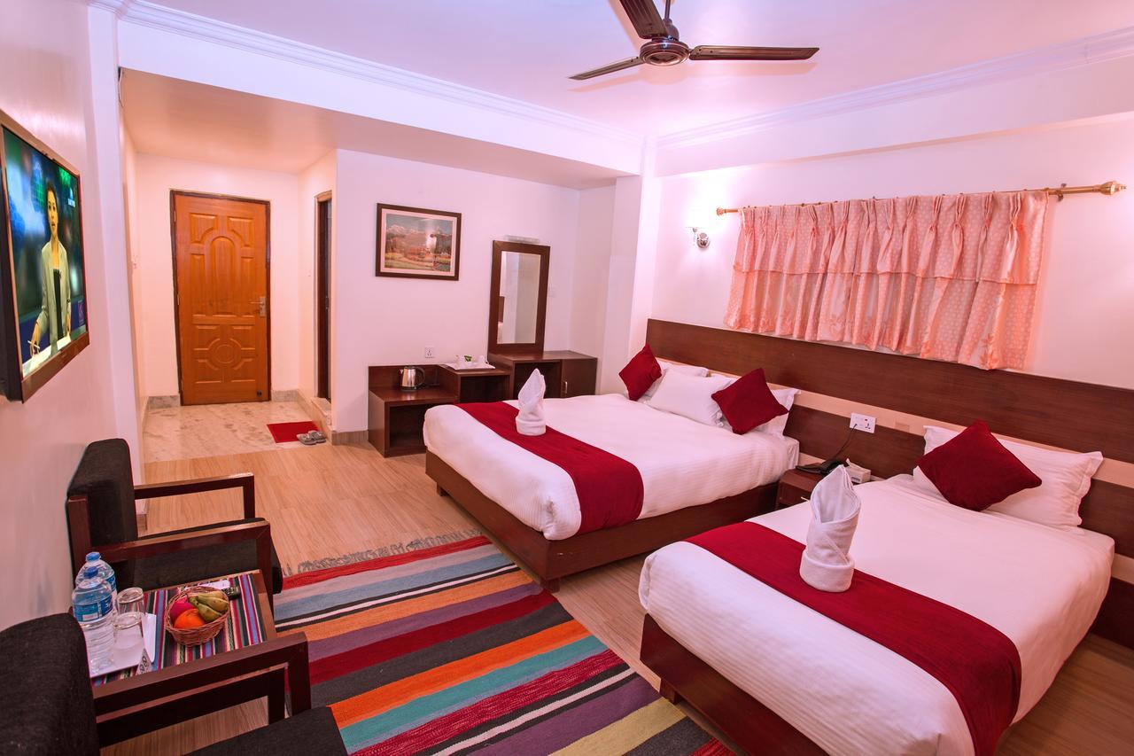 Hotel Spring Pokhara Exterior foto